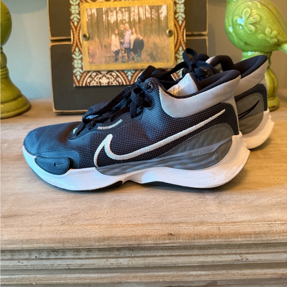 Nike Black and Gray Running Shoes